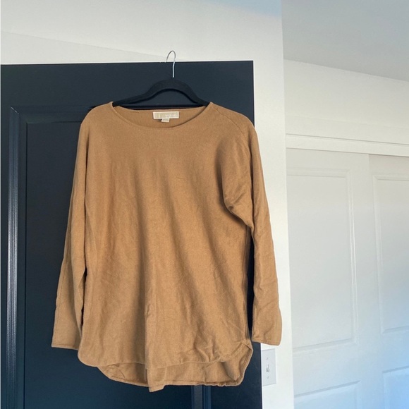 Michael Kors lightweight sweater top - Picture 3 of 5
